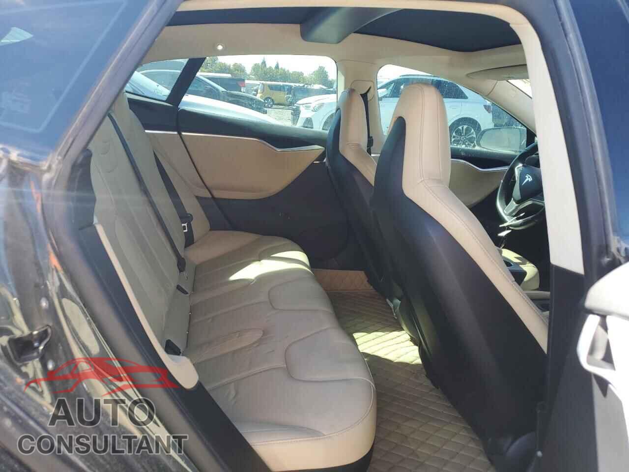 TESLA MODEL S 2013 - 5YJSA1CG3DFP04043