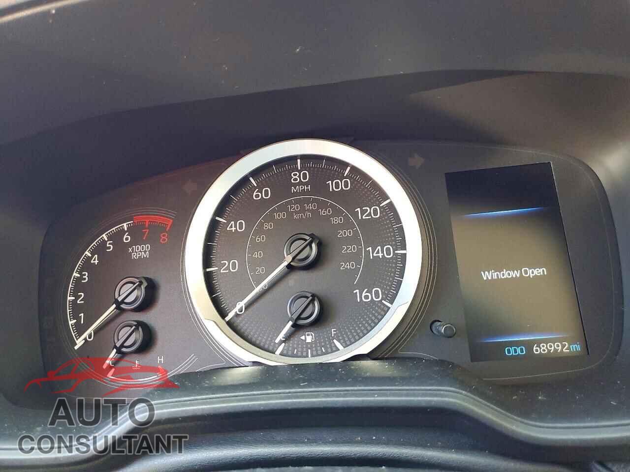 TOYOTA COROLLA 2021 - 5YFEPMAE4MP232017