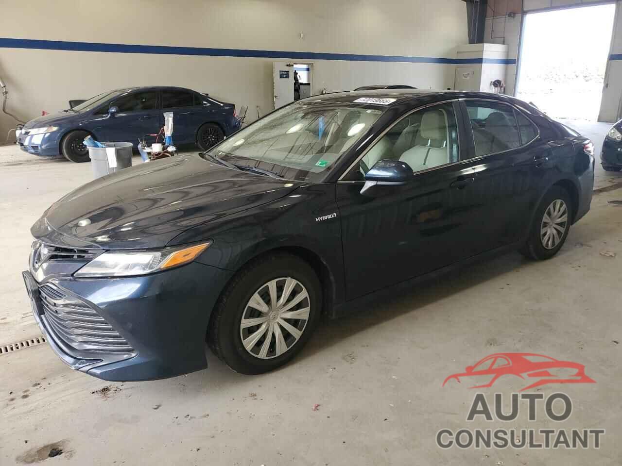 TOYOTA CAMRY 2018 - 4T1B31HK8JU500182