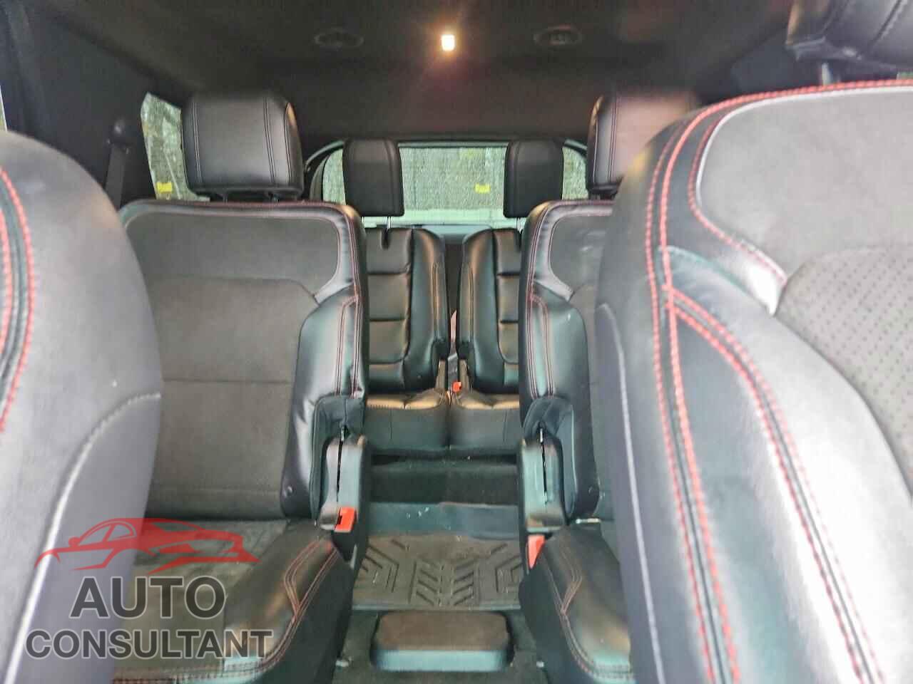 FORD EXPLORER 2018 - 1FM5K7DH7JGB62852