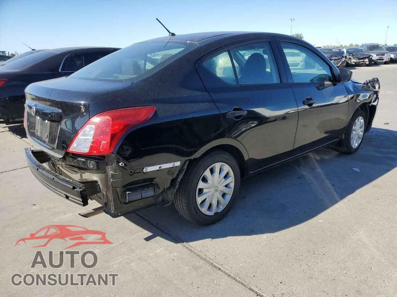 NISSAN VERSA 2017 - 3N1CN7AP3HL888442