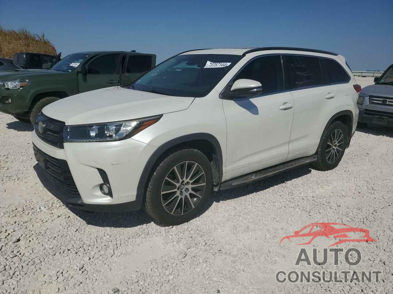 TOYOTA HIGHLANDER 2017 - 5TDKZRFH7HS517269