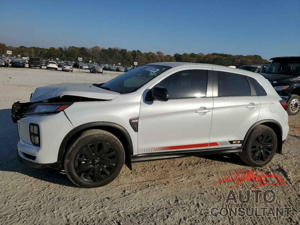 MITSUBISHI OUTLANDER 2023 - JA4ARUAU4PU008196