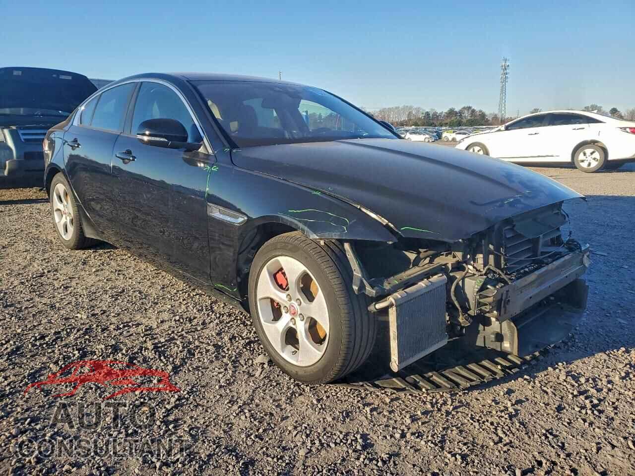 JAGUAR XE 2018 - SAJAR4FX7JCP38806