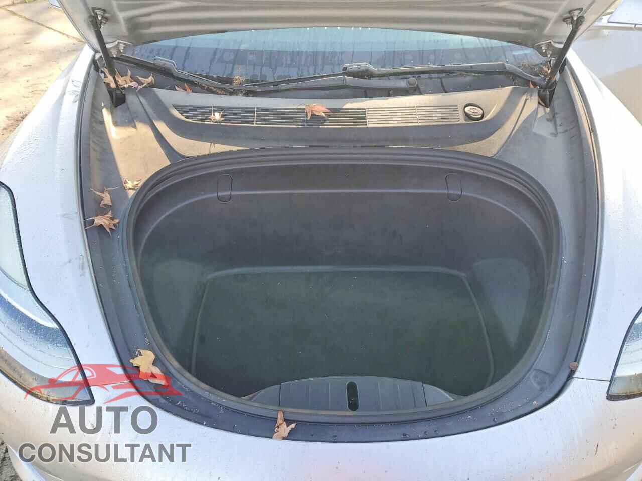 TESLA MODEL 3 2018 - 5YJ3E1EA4JF014251