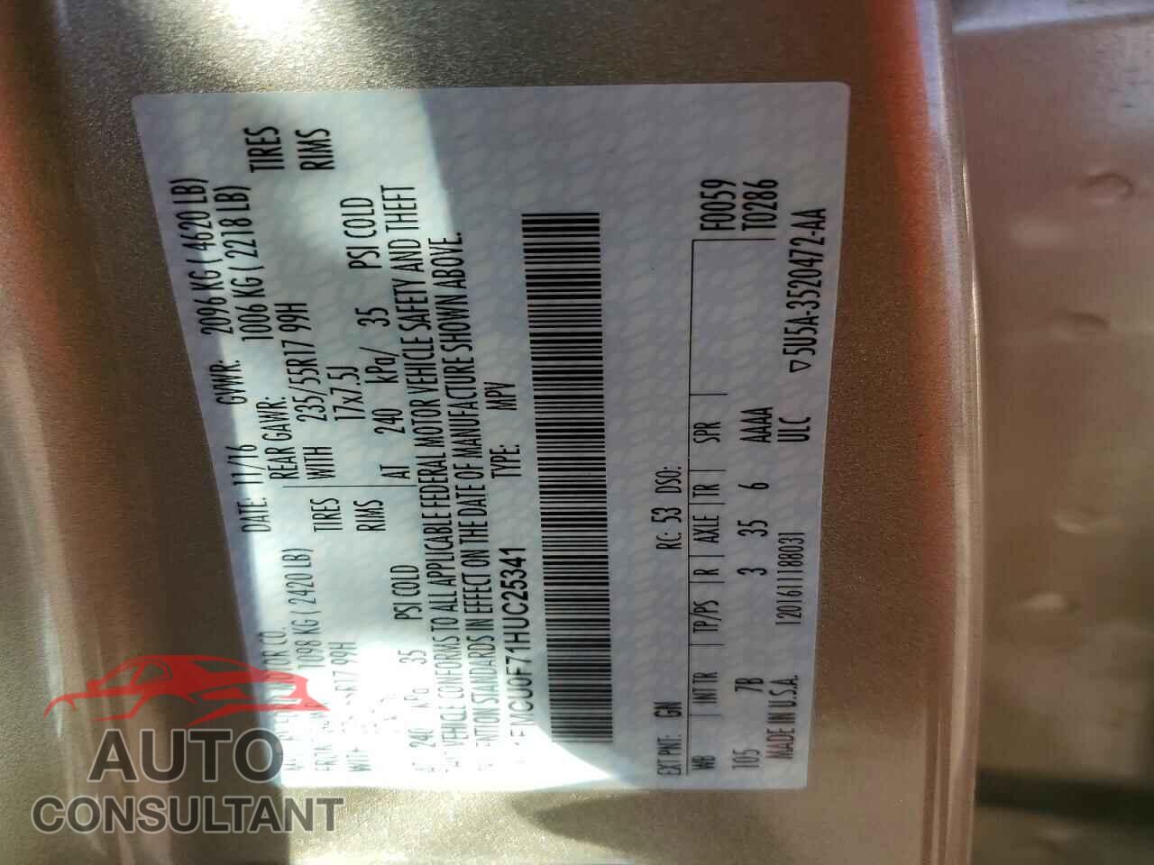FORD ESCAPE 2017 - 1FMCU0F71HUC25341