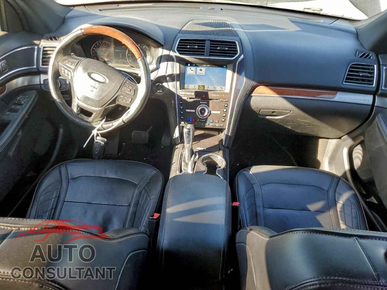 FORD EXPLORER 2018 - 1FM5K8HT2JGB31559
