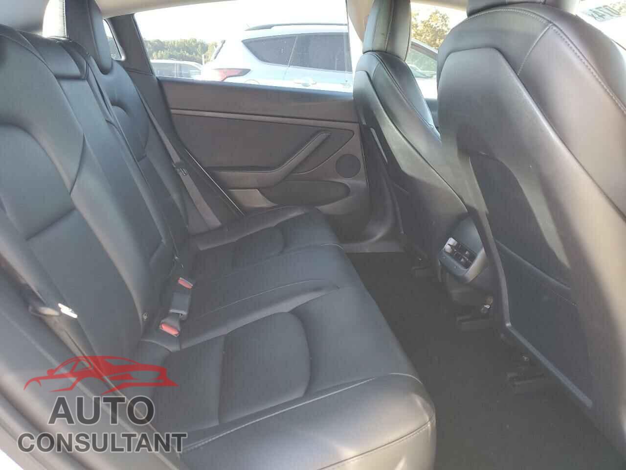 TESLA MODEL 3 2021 - 5YJ3E1EA4MF985478