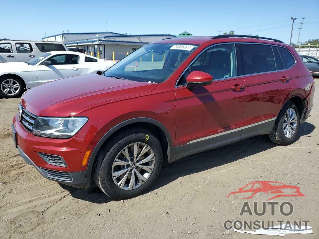 VOLKSWAGEN TIGUAN 2018 - 3VV3B7AX0JM215812