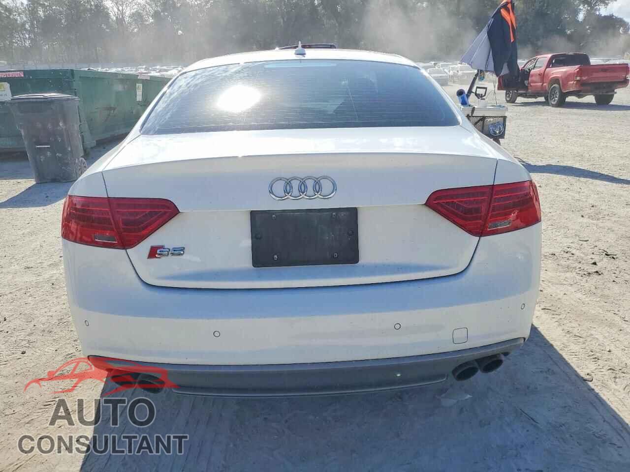 AUDI S5/RS5 2015 - WAUCGAFR7FA053833
