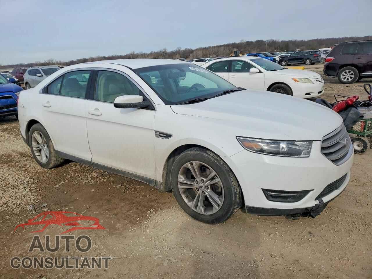 FORD TAURUS 2016 - 1FAHP2E84GG126085