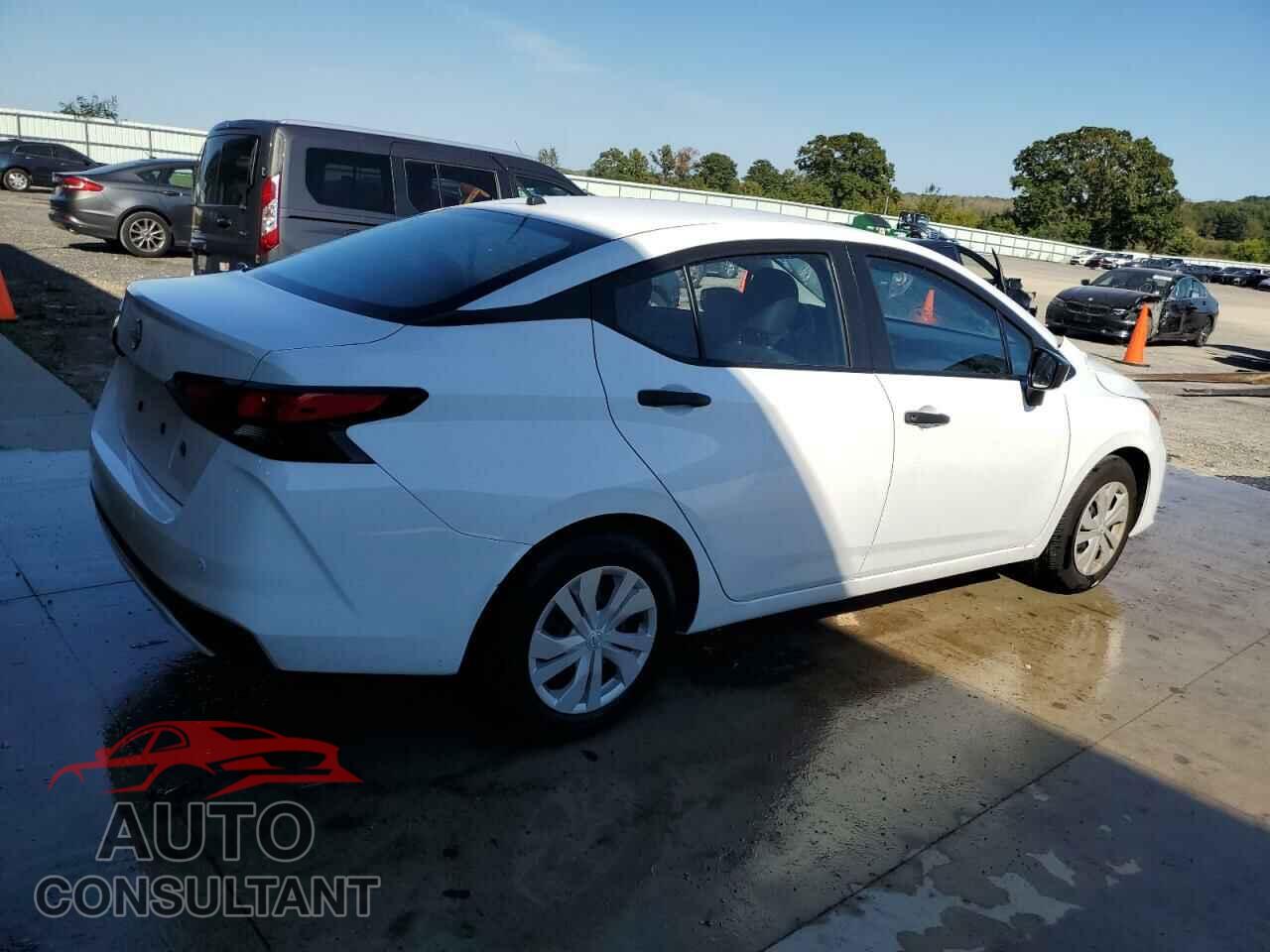 NISSAN VERSA 2023 - 3N1CN8DV0PL809727