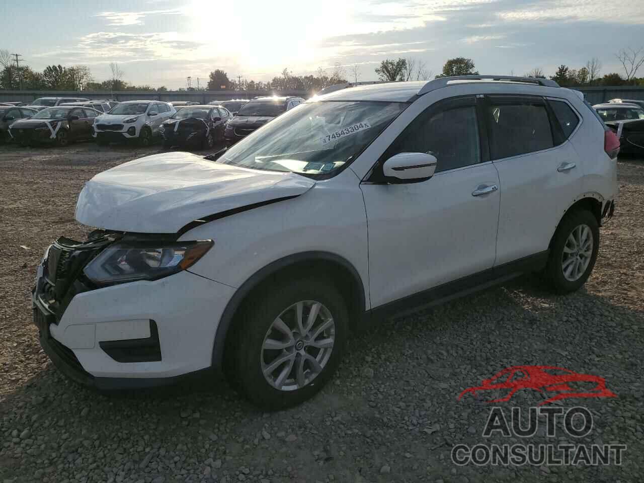 NISSAN ROGUE 2017 - KNMAT2MV2HP582702