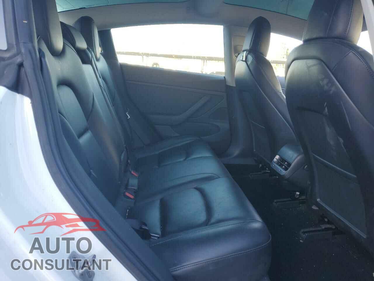 TESLA MODEL 3 2018 - 5YJ3E1EA8JF161866
