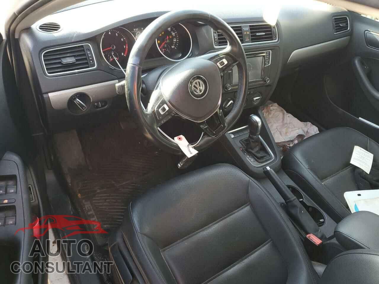 VOLKSWAGEN JETTA 2017 - 3VWDB7AJ9HM336487