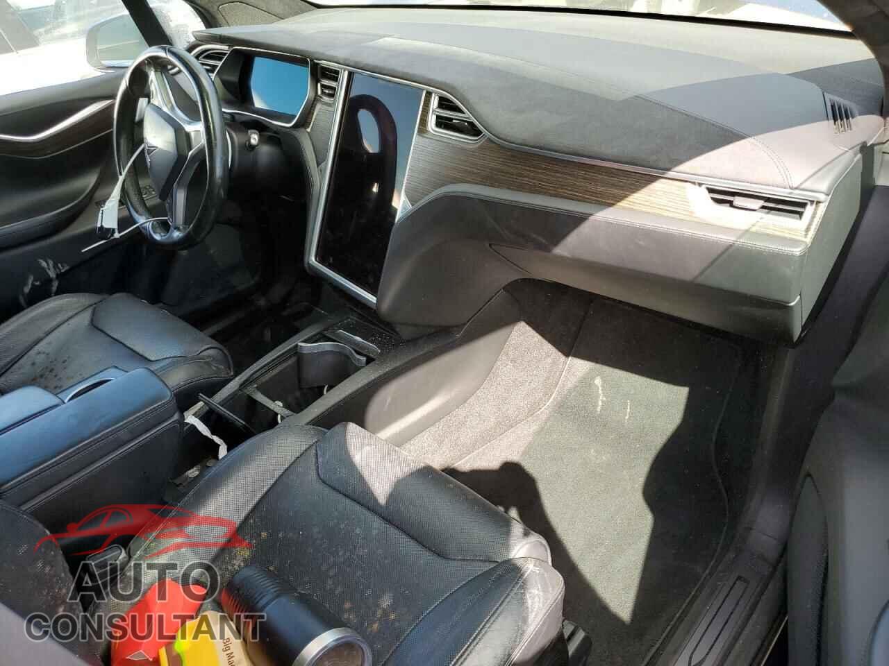 TESLA MODEL X 2016 - 5YJXCDE42GF026264