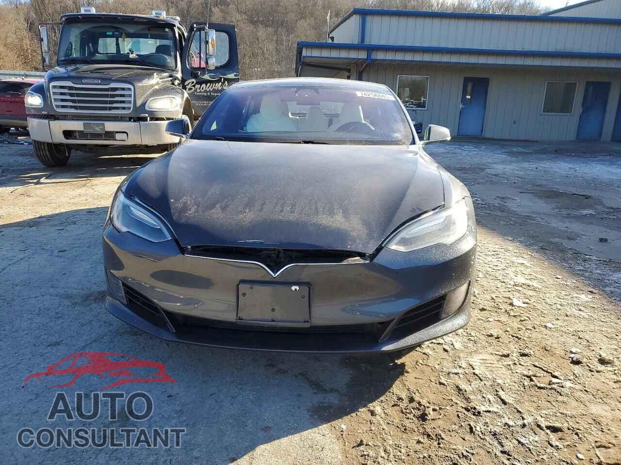 TESLA MODEL S 2017 - 5YJSA1E20HF207460