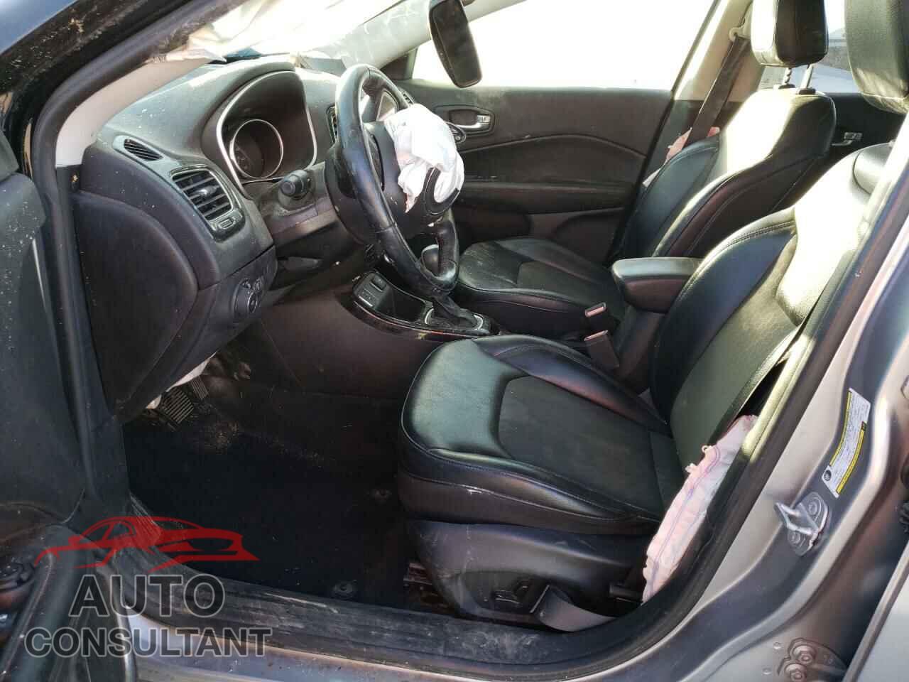JEEP COMPASS 2018 - 3C4NJCBB0JT322435