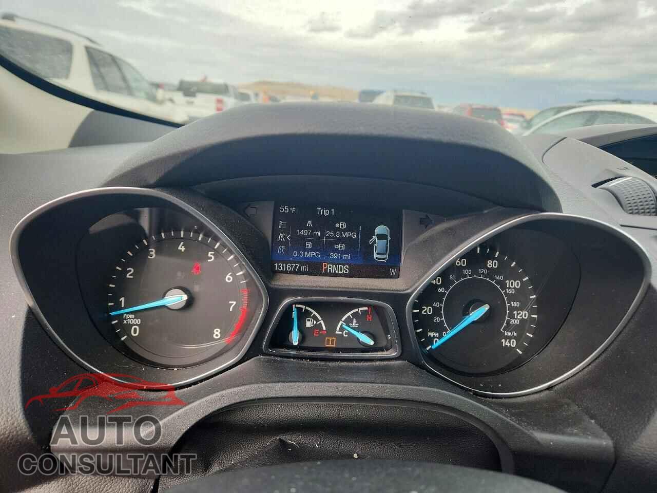 FORD ESCAPE 2018 - 1FMCU0F75JUB43649
