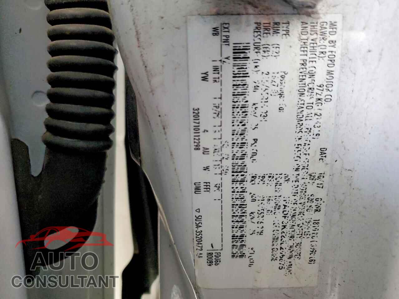 FORD FOCUS 2018 - 1FADP3K22JL206875