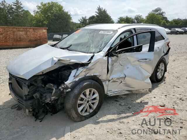 KIA SORENTO 2017 - 5XYPGDA33HG190103