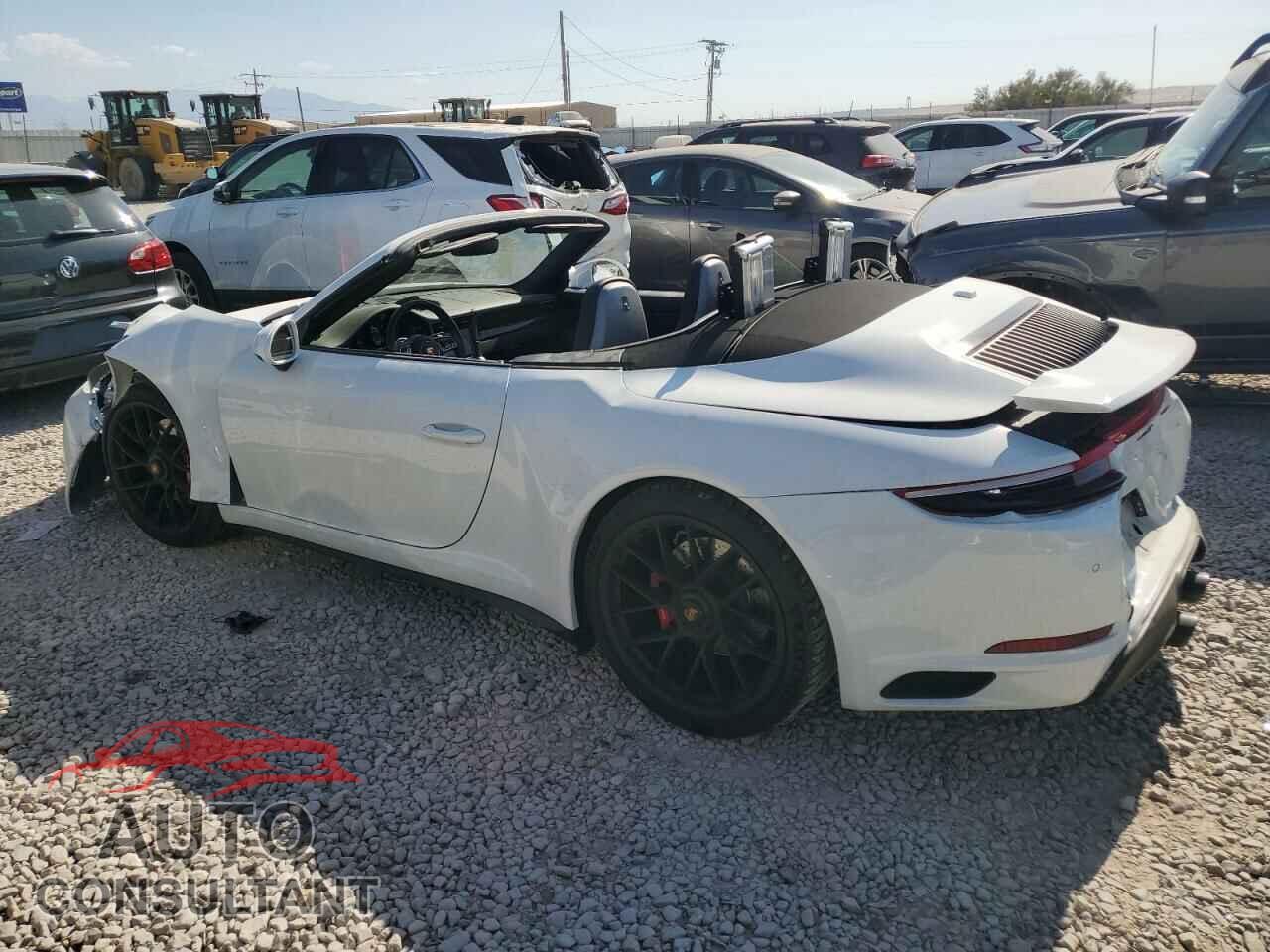 PORSCHE 911 2018 - WP0CB2A94JS147492