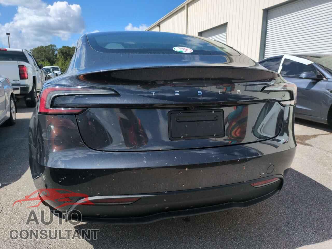 TESLA MODEL 3 2024 - 5YJ3E1EA0RF800401