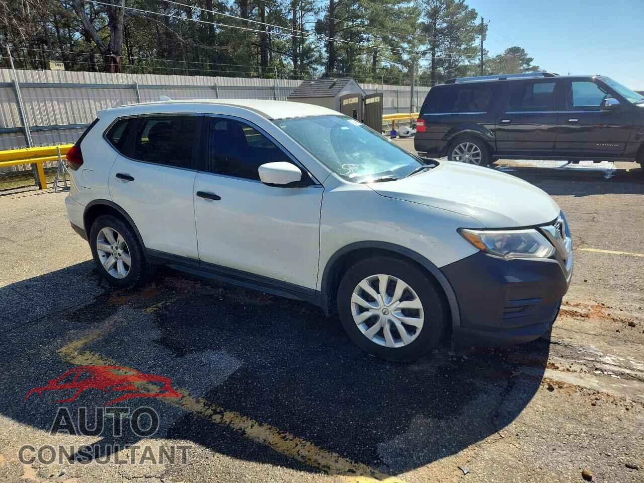 NISSAN ROGUE 2018 - KNMAT2MT5JP559211