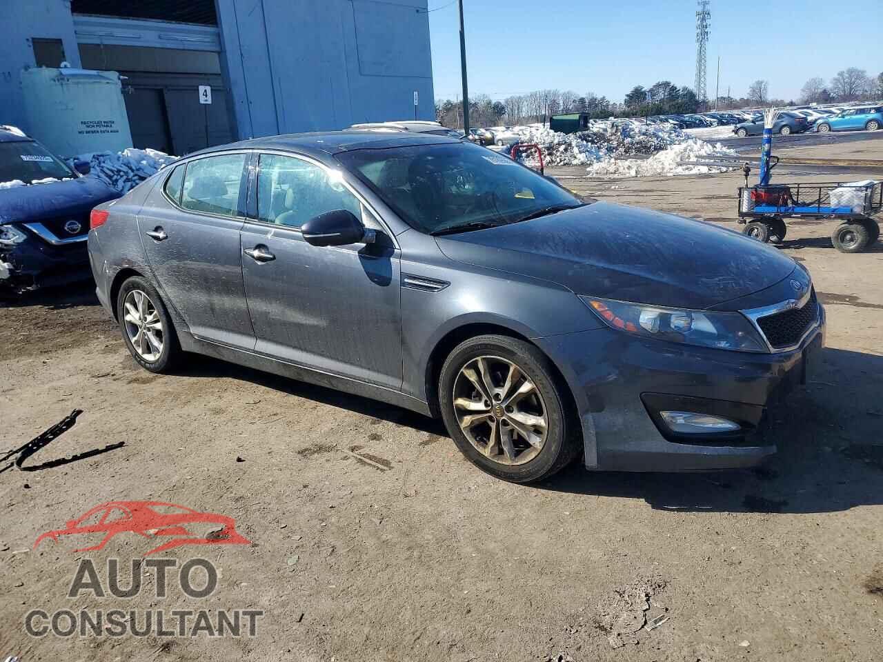 KIA OPTIMA 2011 - KNAGN4A79B5101785