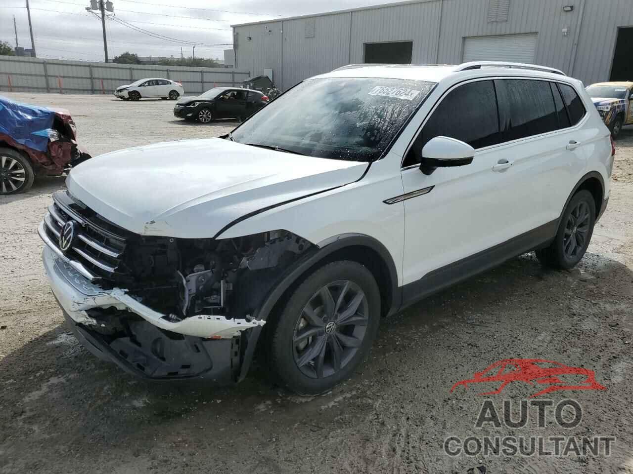 VOLKSWAGEN TIGUAN 2022 - 3VV3B7AX7NM138572