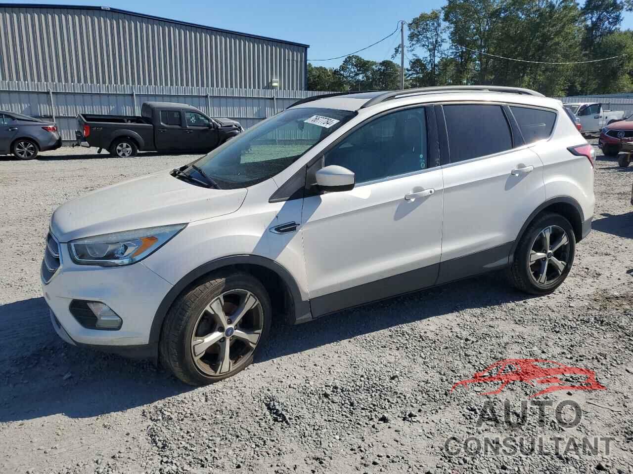 FORD ESCAPE 2017 - 1FMCU0GD8HUD56450