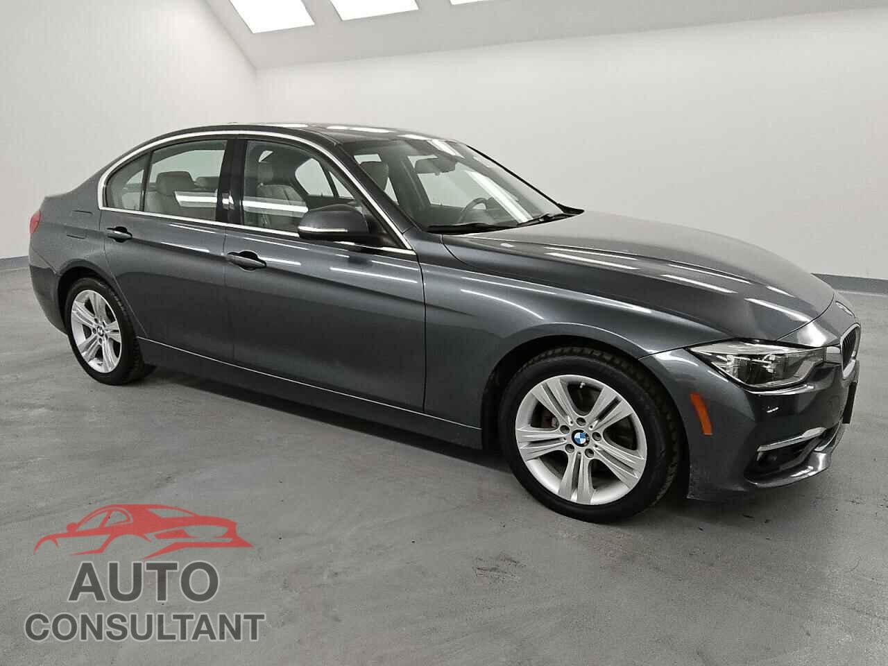 BMW 3 SERIES 2016 - WBA8E3G59GNU01998