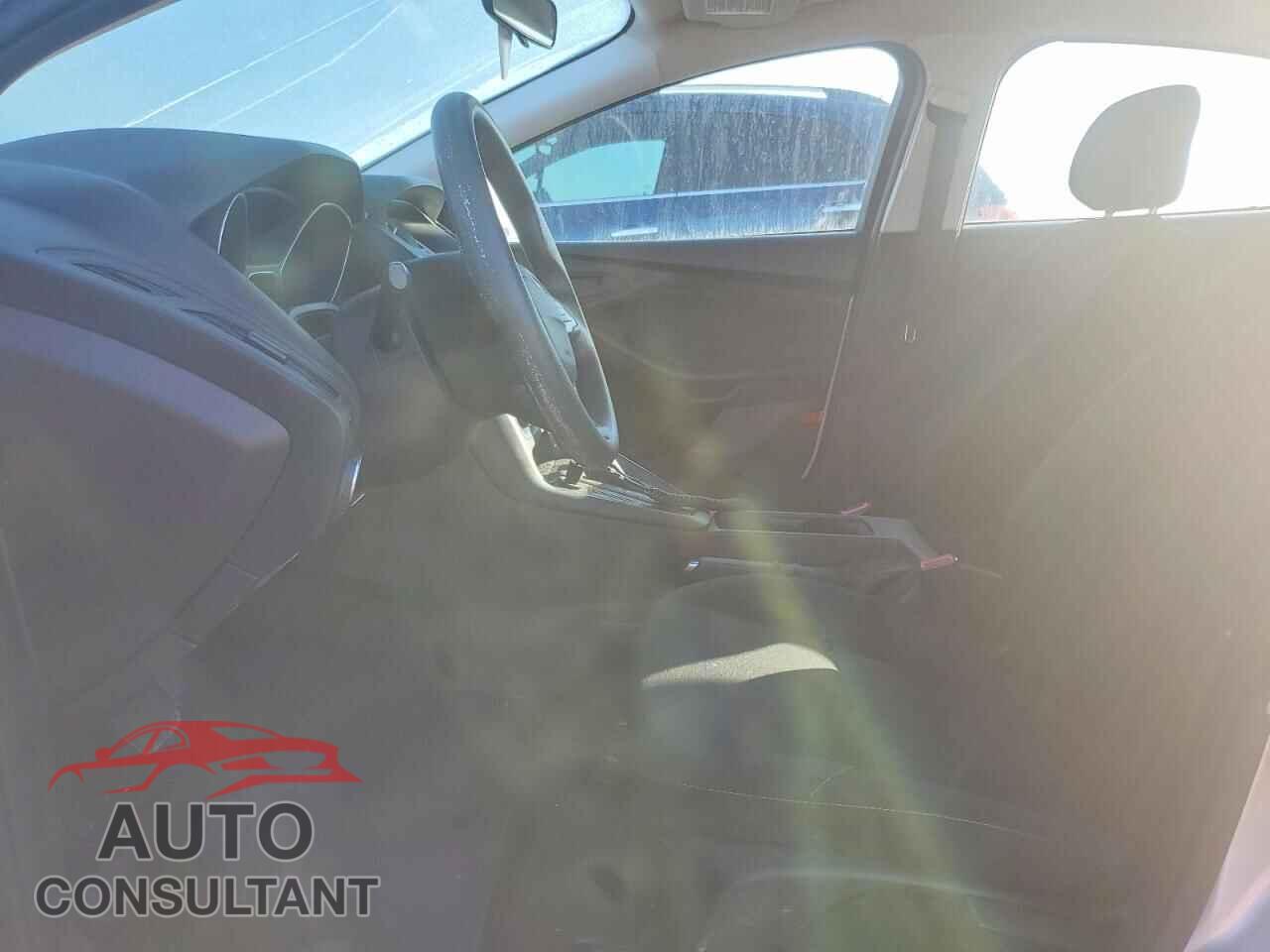 FORD FOCUS 2017 - 1FADP3E2XHL346372