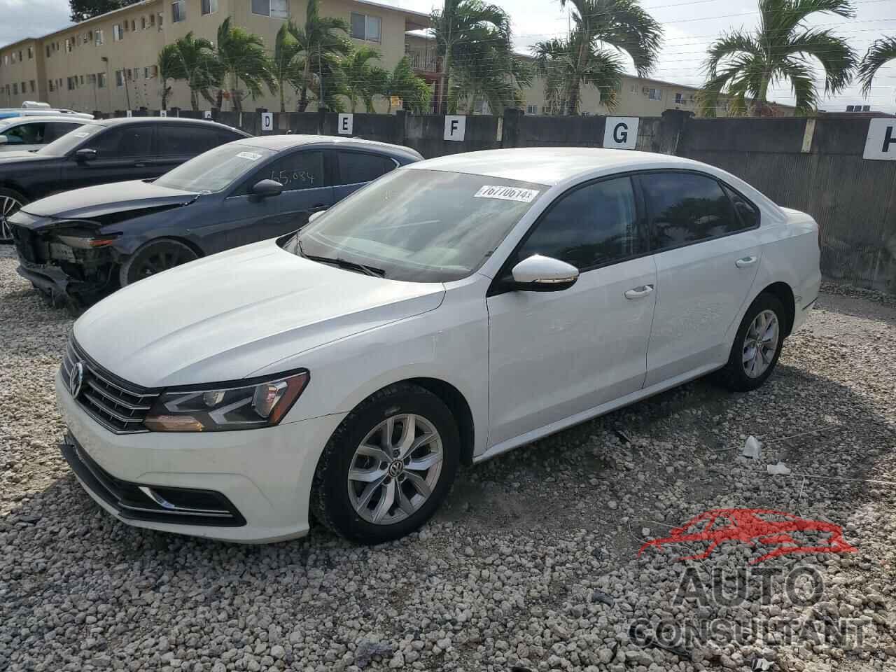 VOLKSWAGEN PASSAT 2018 - 1VWAA7A3XJC026931