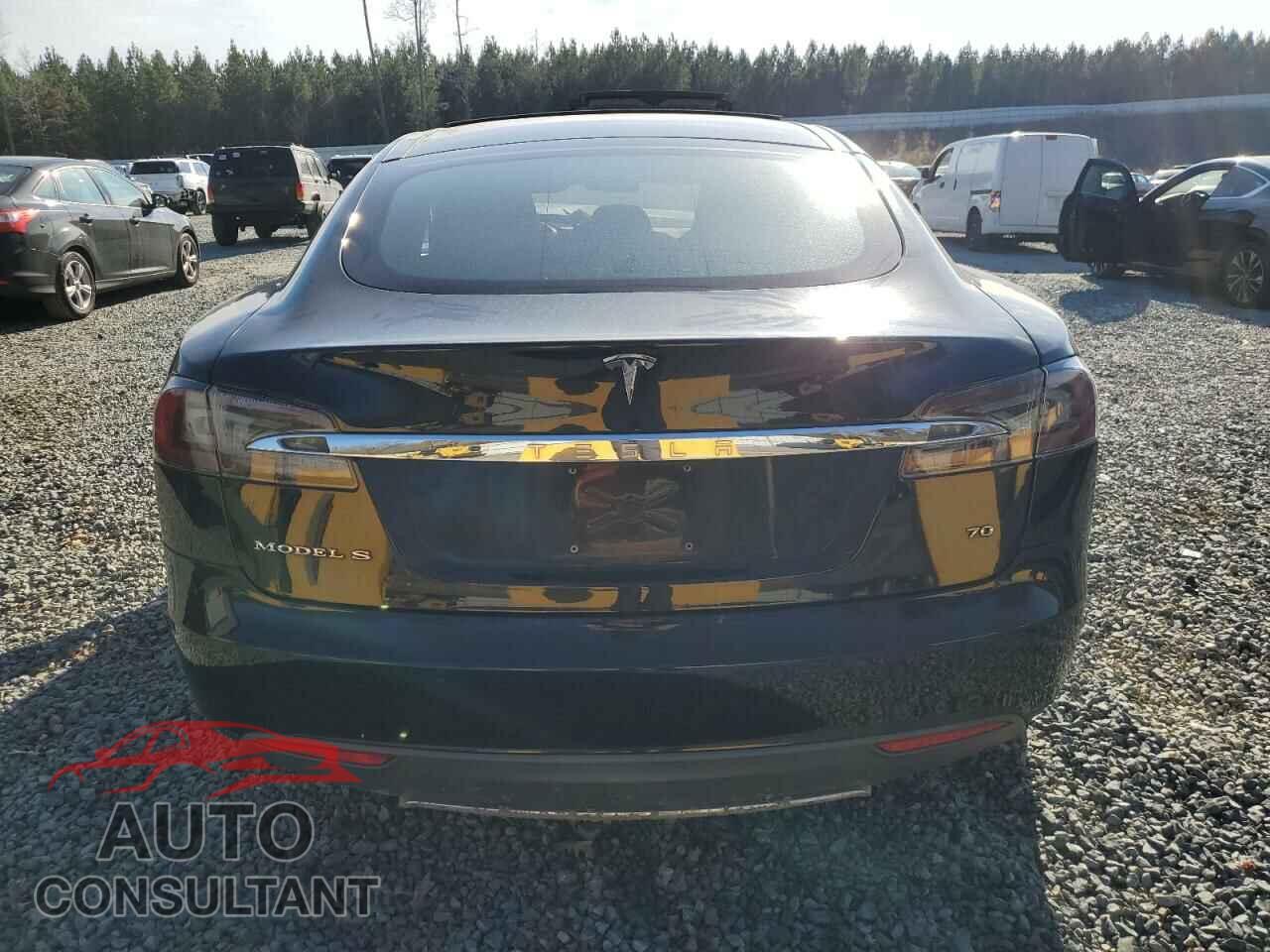 TESLA MODEL S 2015 - 5YJSA1E10FF115916