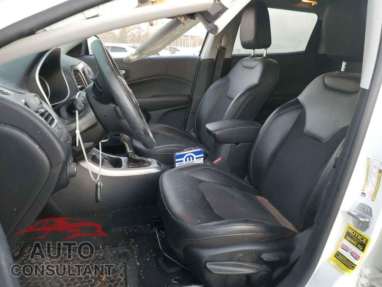 JEEP COMPASS 2020 - 3C4NJDBB4LT145526
