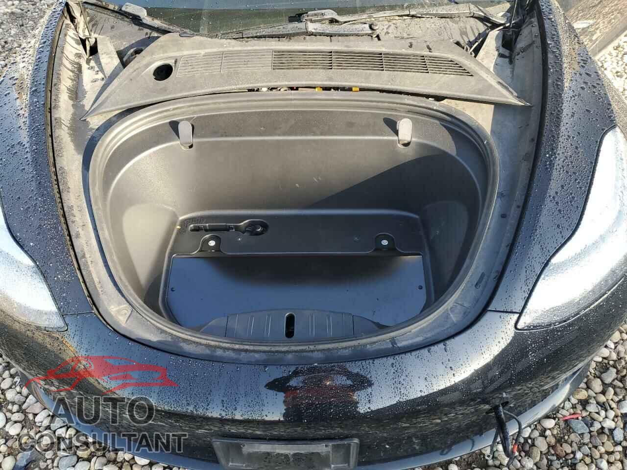 TESLA MODEL 3 2018 - 5YJ3E1EB8JF103362