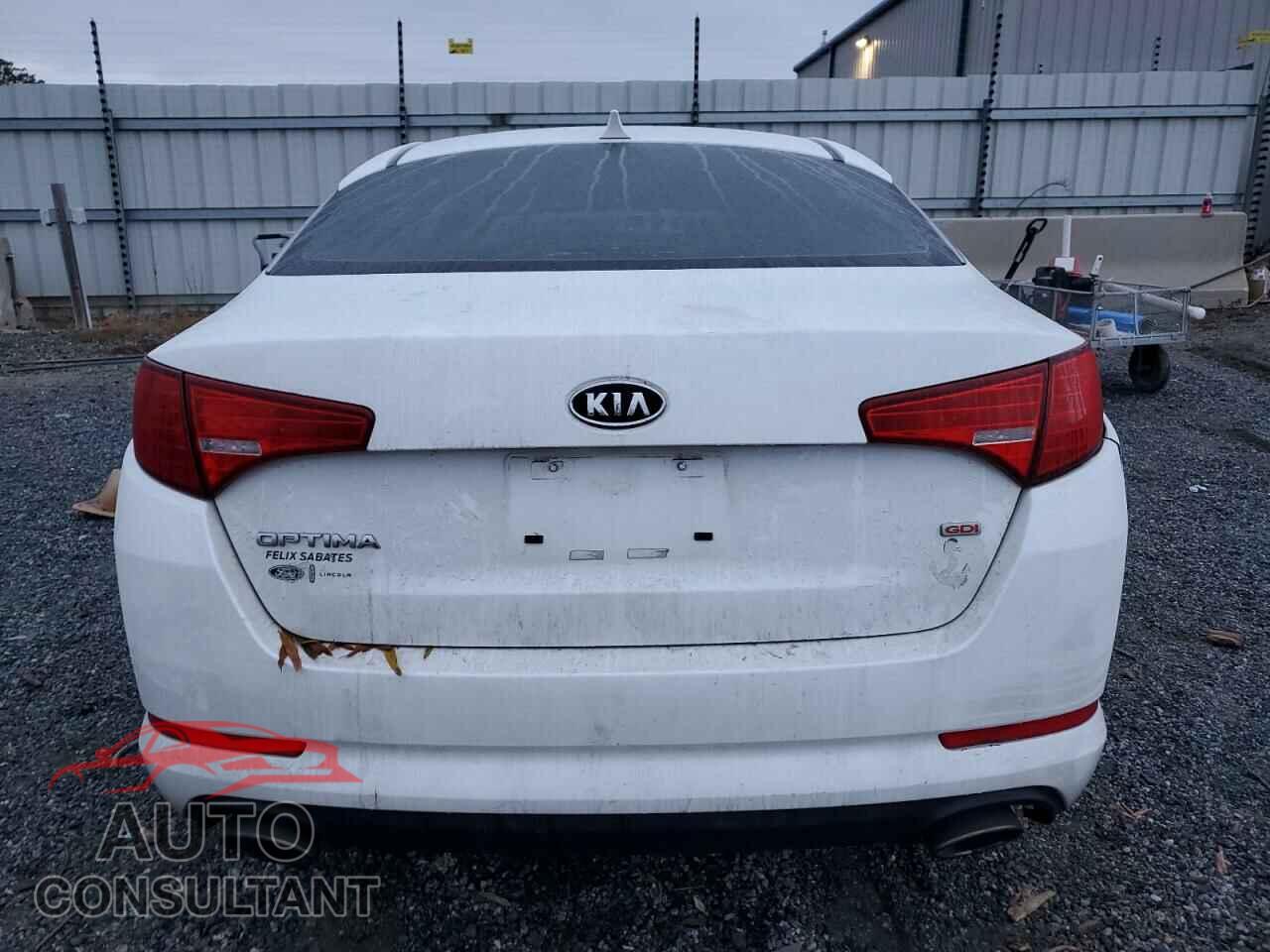 KIA OPTIMA 2011 - KNAGM4A75B5125908