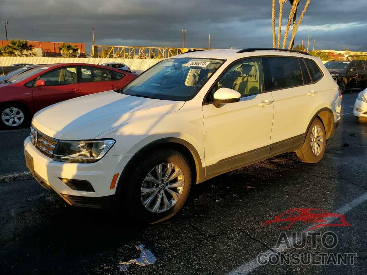 VOLKSWAGEN TIGUAN 2019 - 3VV1B7AX0KM146385