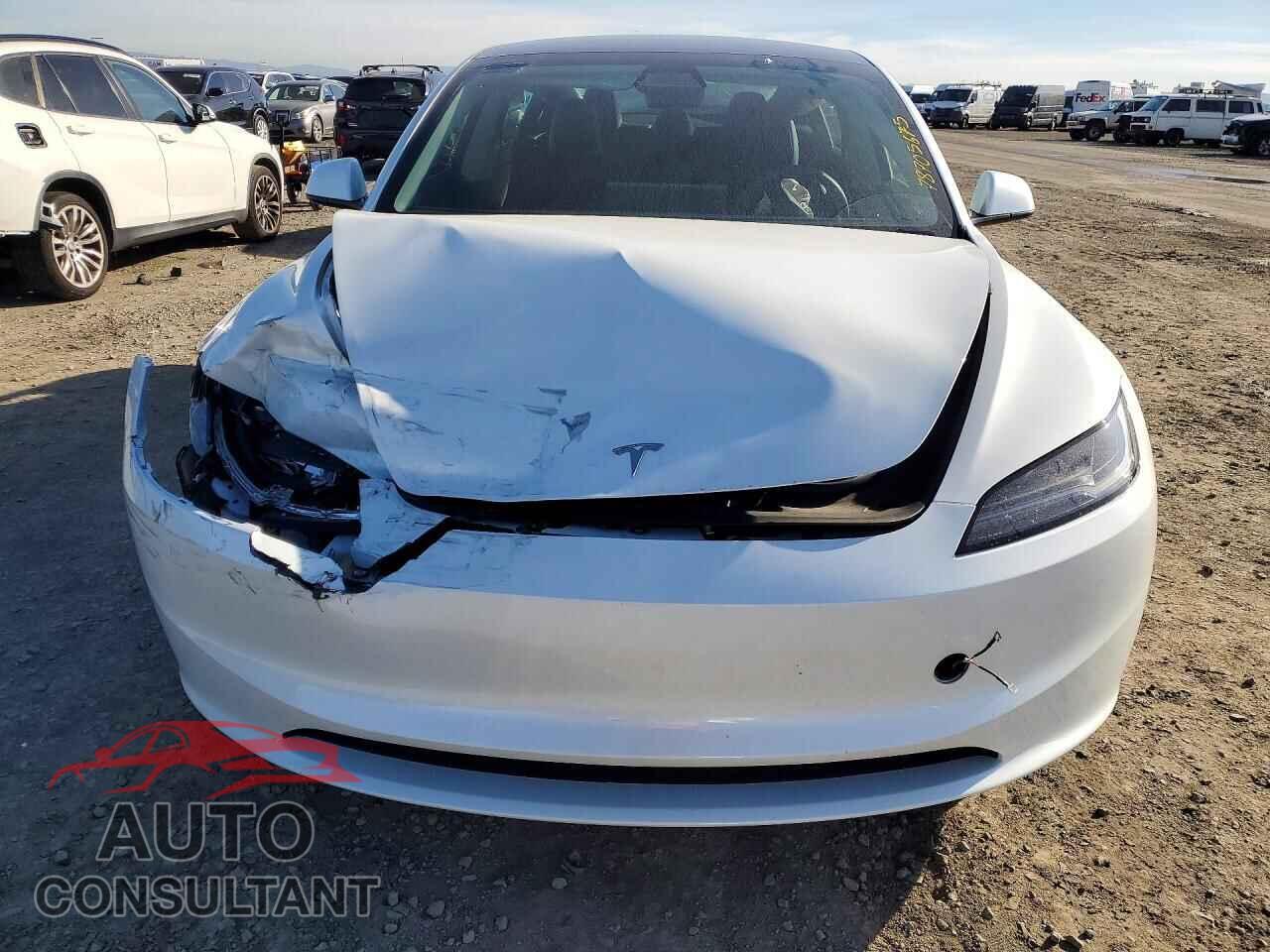 TESLA MODEL 3 2024 - 5YJ3E1EA7RF830639