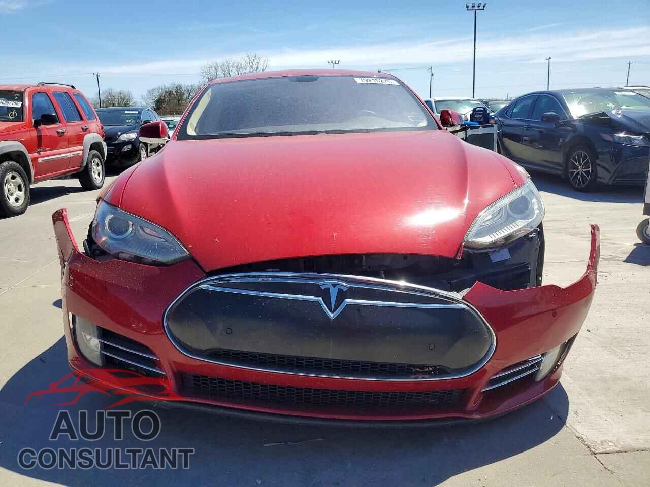 TESLA MODEL S 2013 - 5YJSA1CP2DFP21805