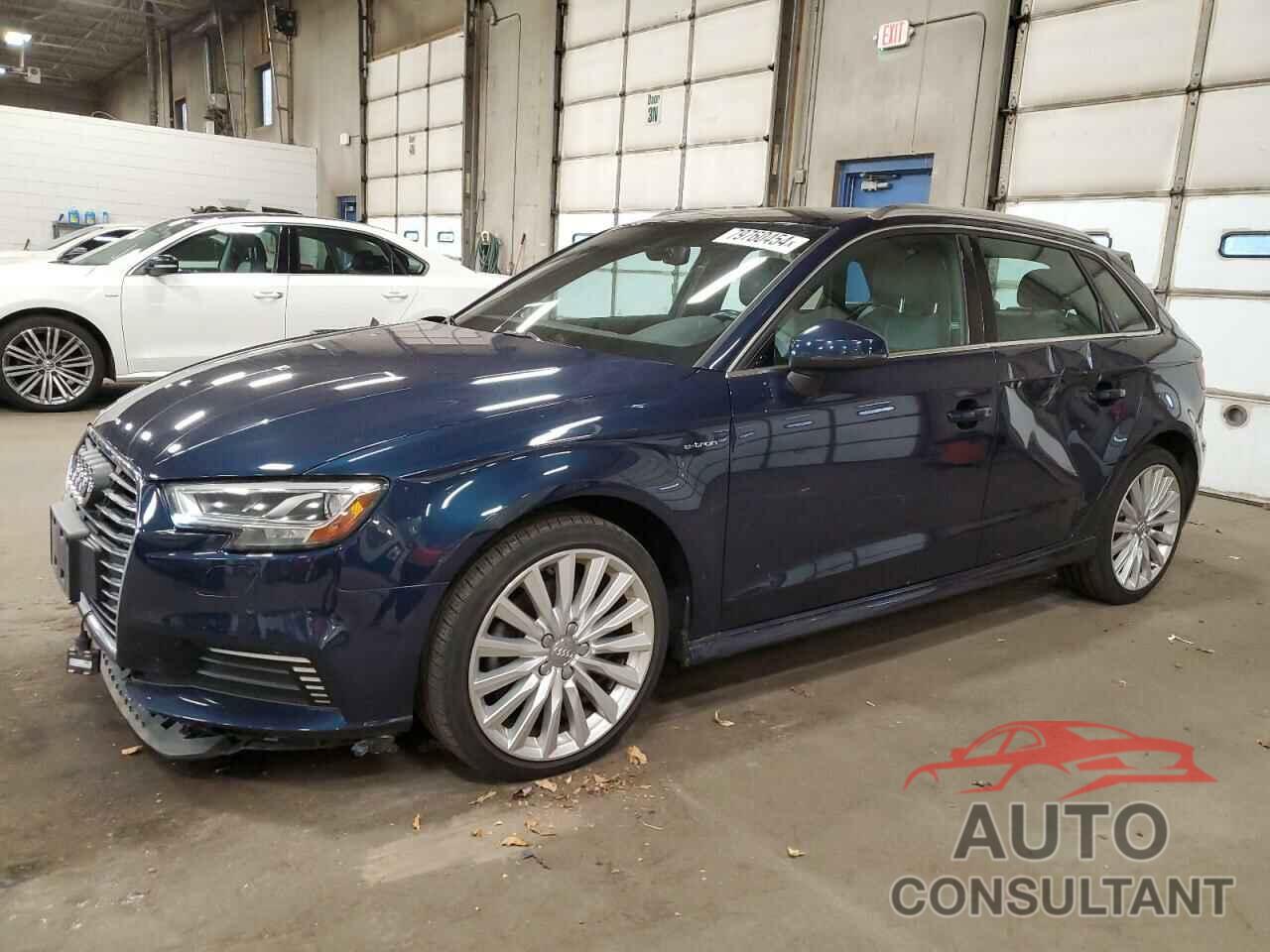 AUDI A3 2017 - WAUTPBFFXHA089367