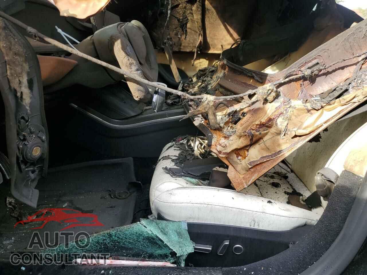 TESLA MODEL S 2021 - 5YJSA1E68MF454643
