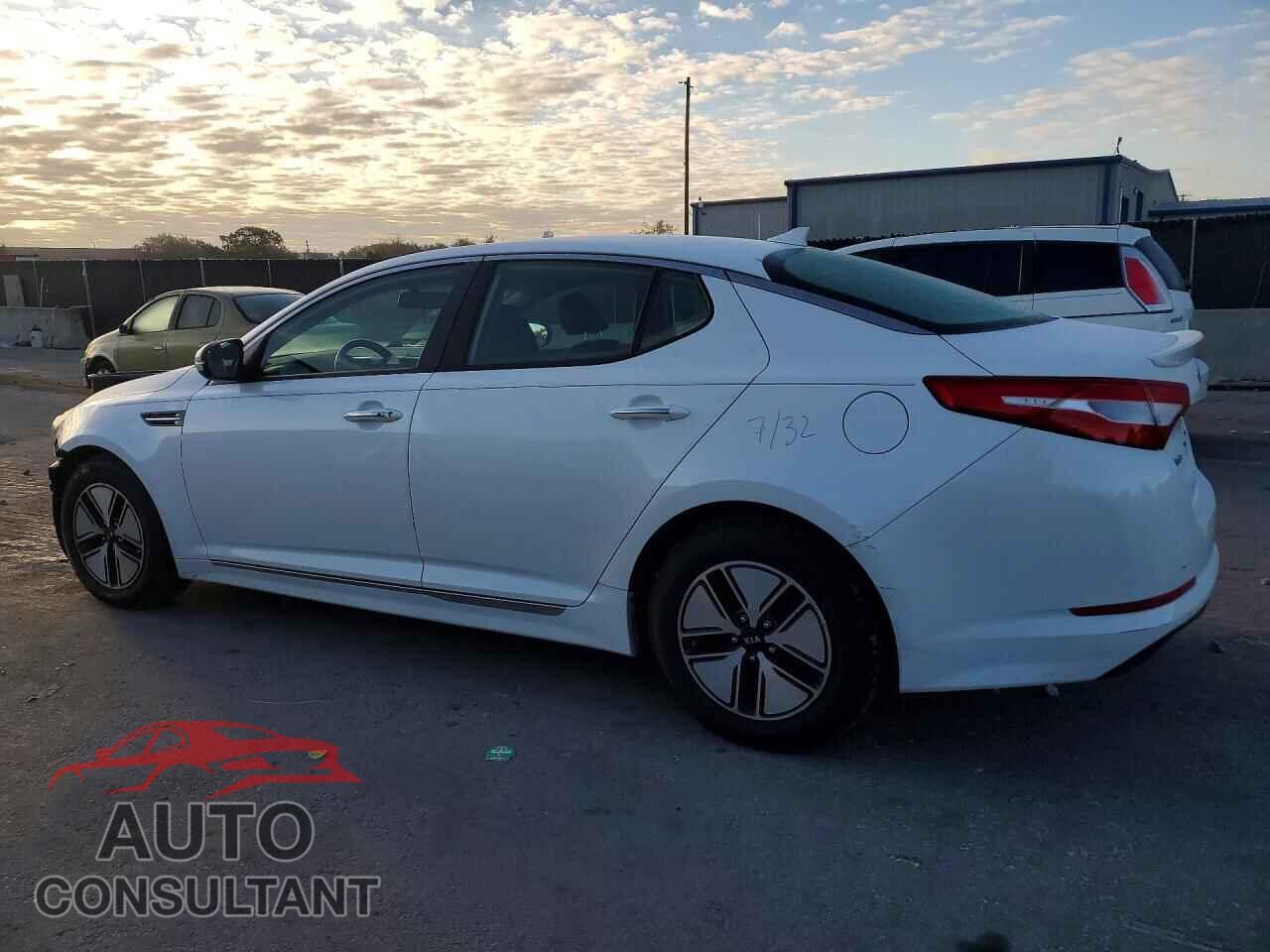 KIA OPTIMA 2012 - KNAGM4AD9C5028086