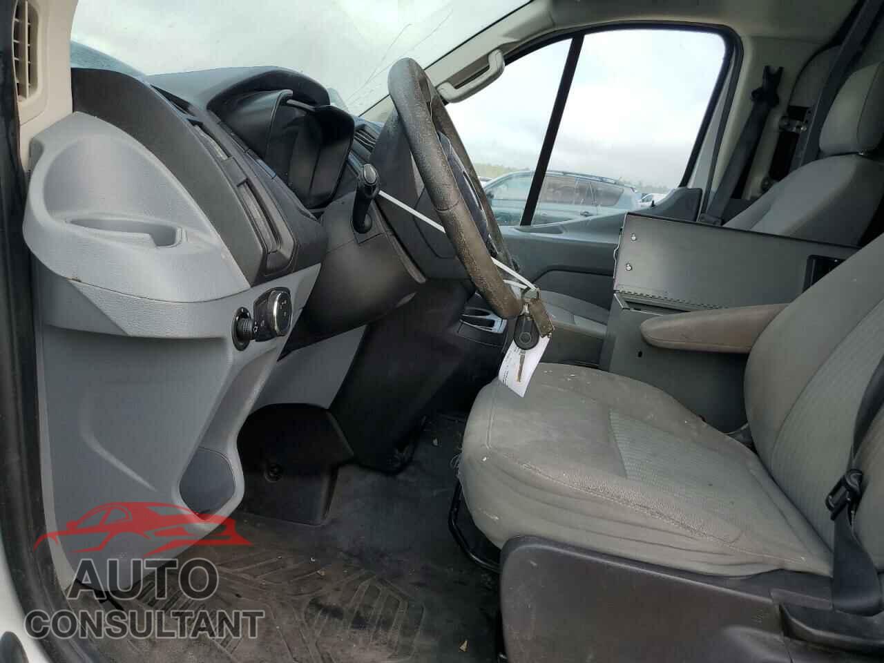 FORD TRANSIT 2017 - 1FTYR2YM1HKB54986