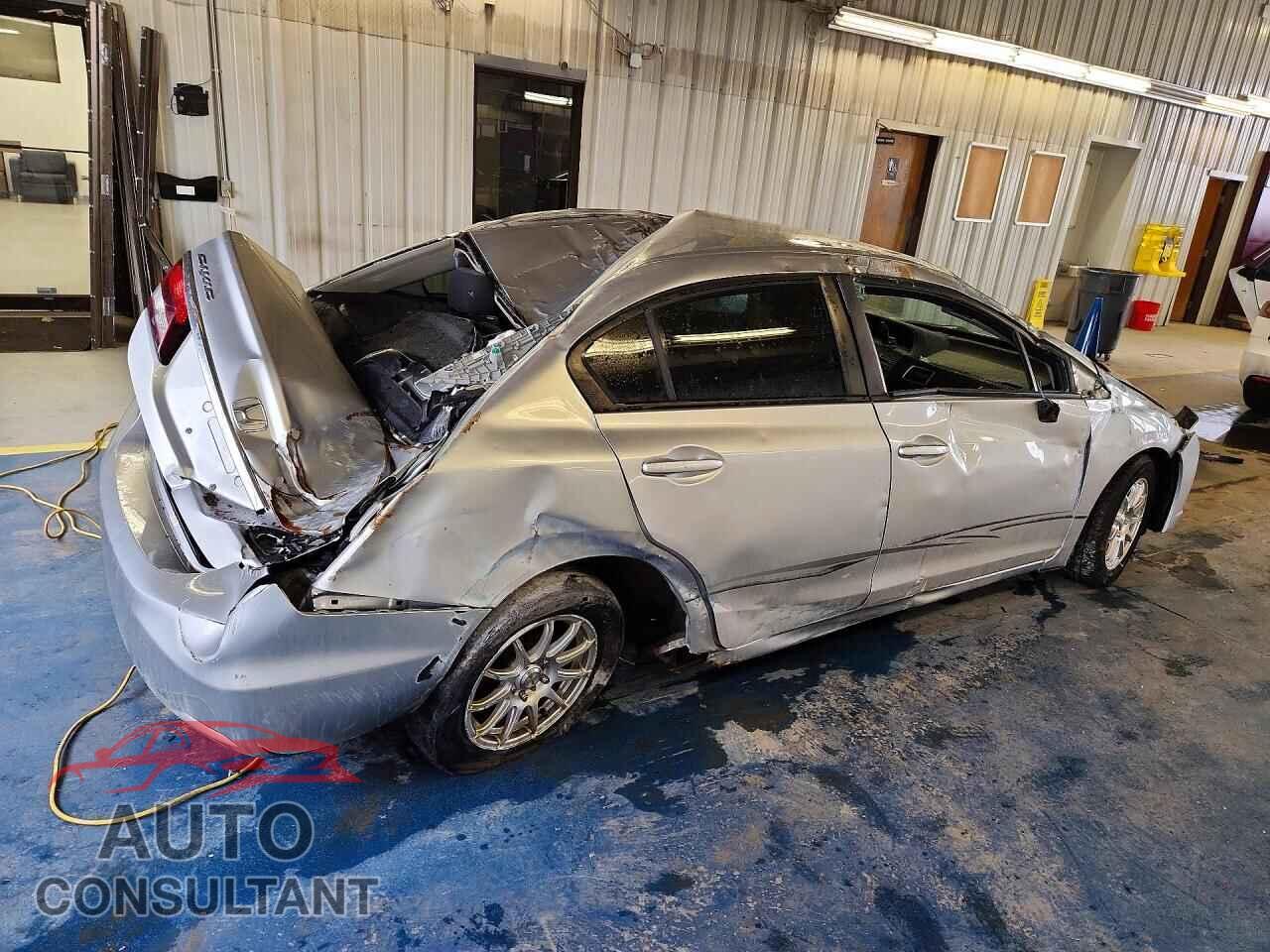HONDA CIVIC 2013 - 19XFB2F55DE100501