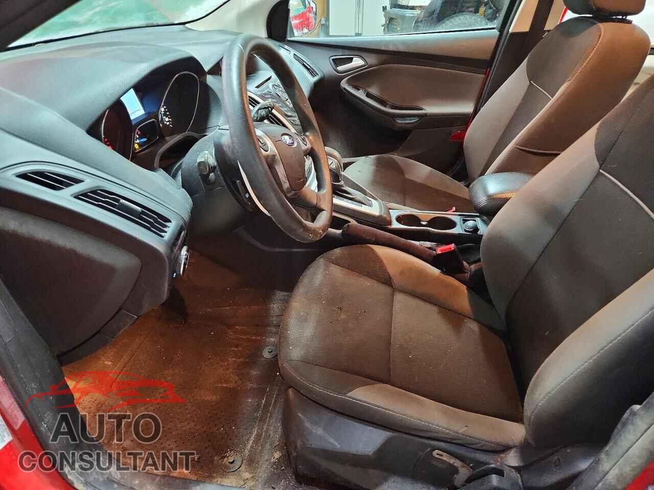 FORD FOCUS 2014 - 1FADP3F28EL371703