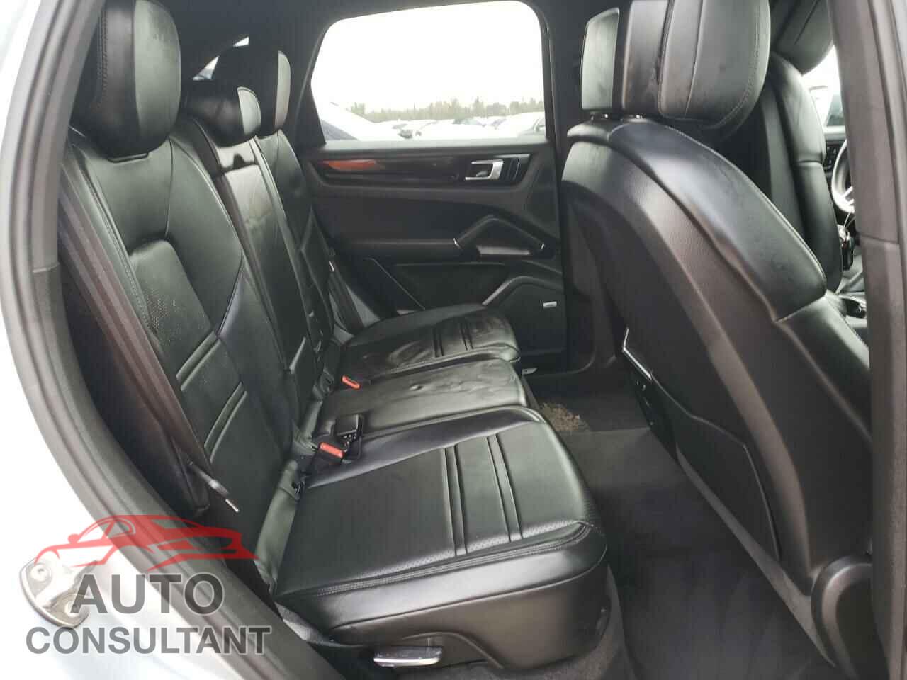 PORSCHE CAYENNE 2020 - WP1AA2AY0LDA00433