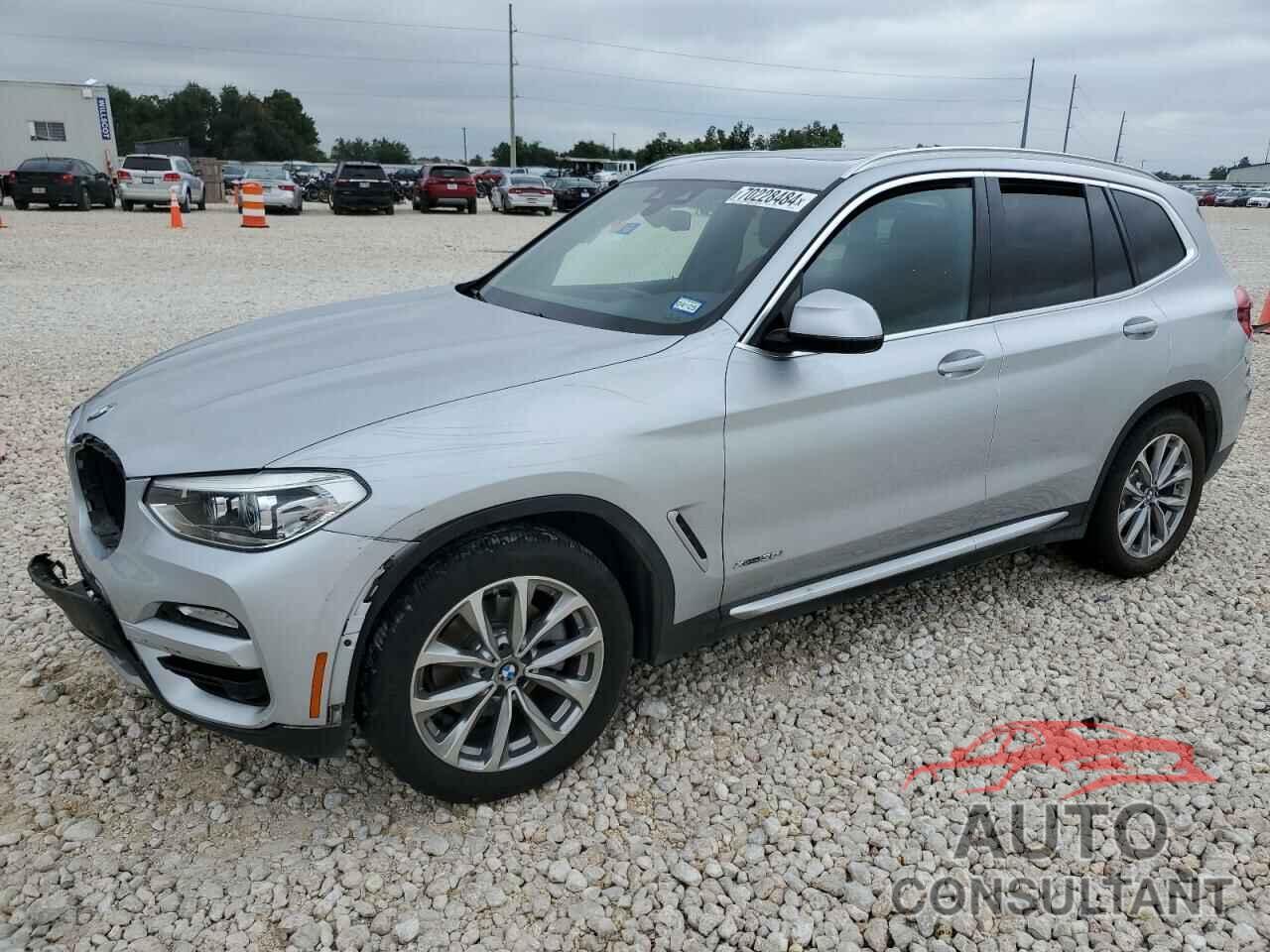 BMW X3 2018 - 5UXTR9C56JLD61748