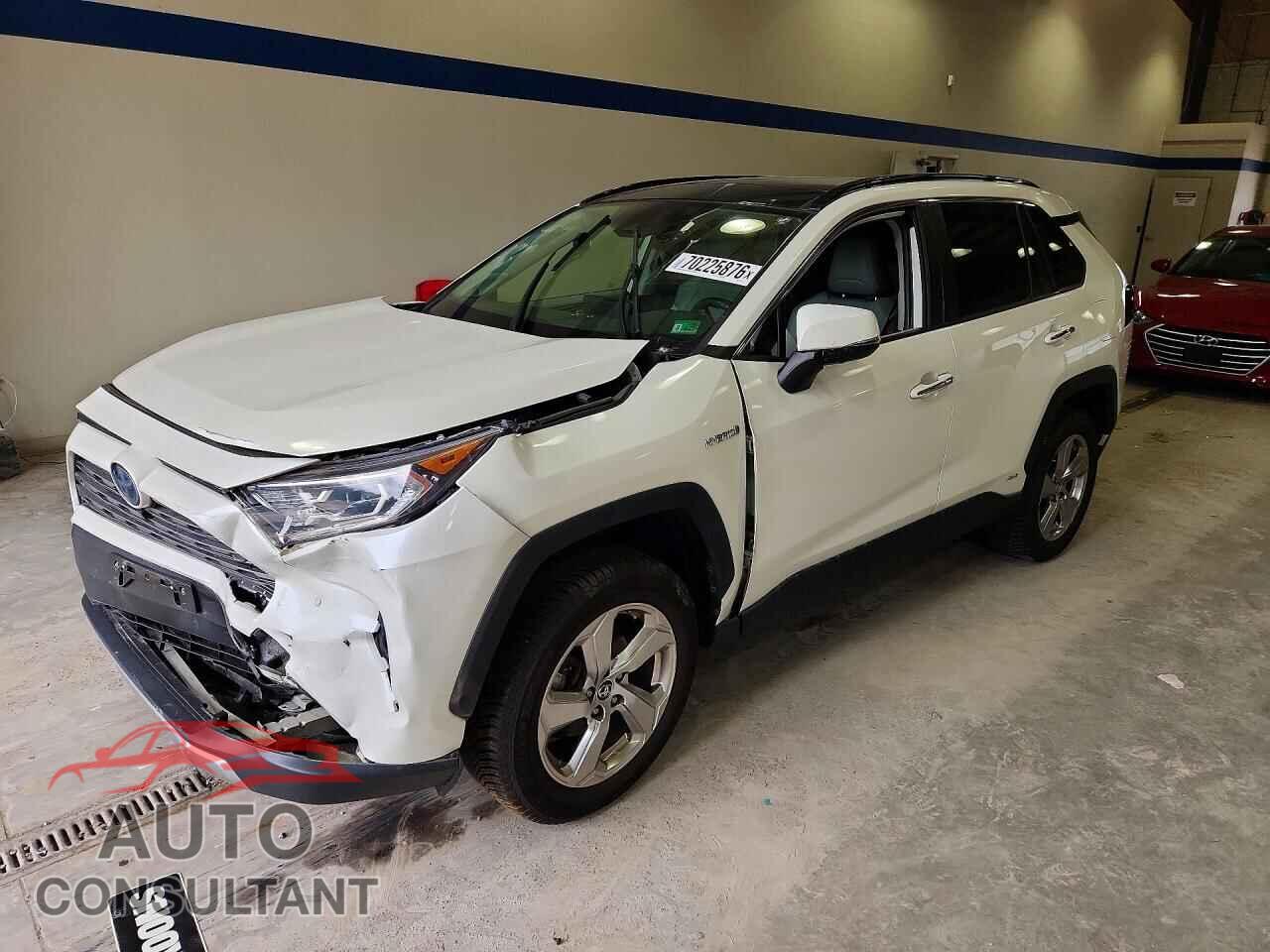 TOYOTA RAV4 2019 - JTMDWRFV1KJ013473